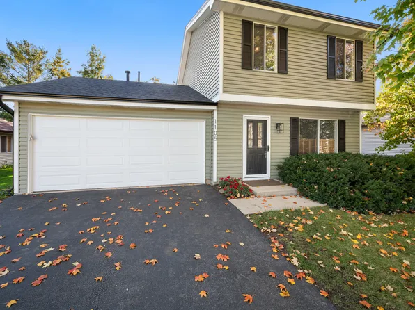 1105 Dover Ln, Aurora, IL 60504