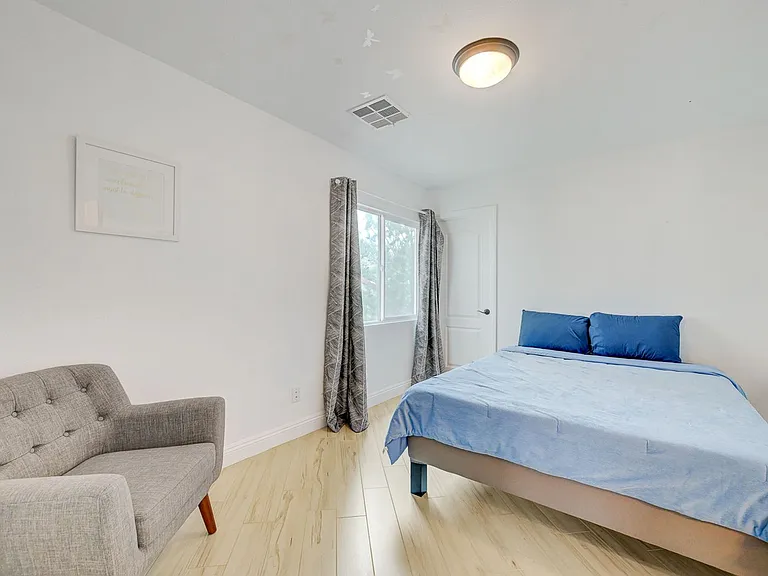 5556 Dancing Fox Ct — Photo 37