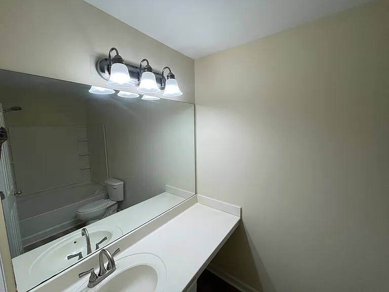 883 Redwood Dr — Photo 9