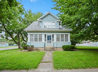502 E 4th St, Momence, IL 60954