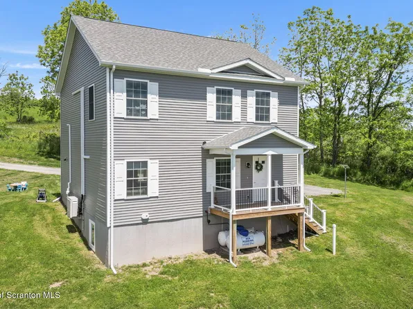 109 Walnut Ridge Dr, Mehoopany, PA 18629