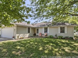 502 Crestwood Dr, Saint Joseph, IL