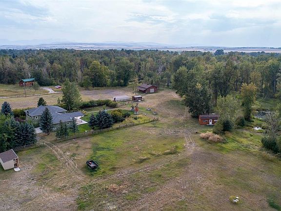 3rd image of 1345 Ludwig Ln