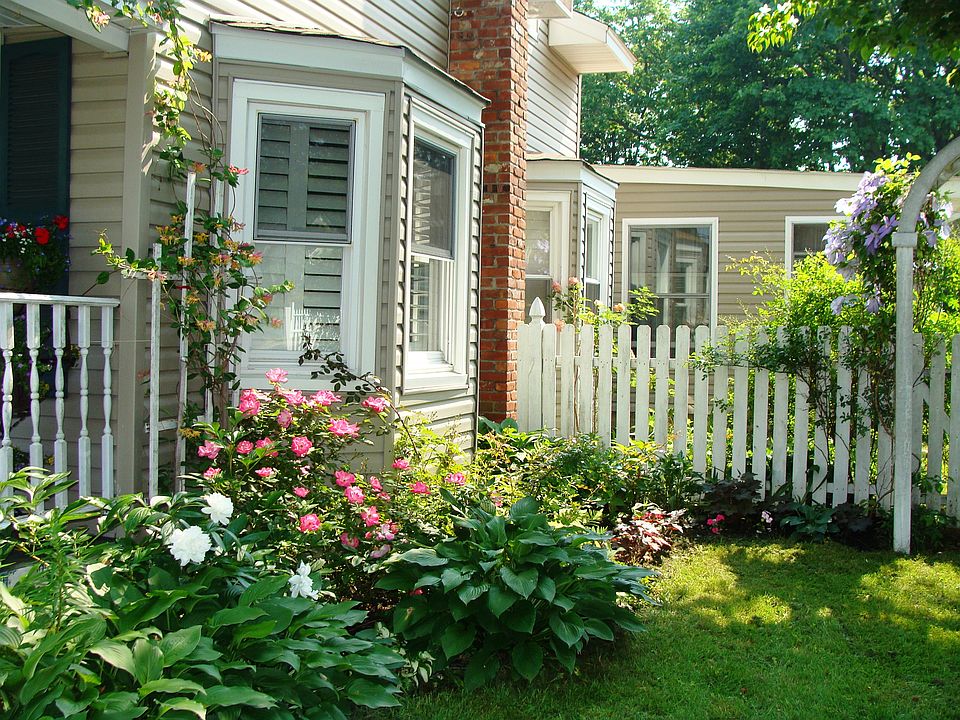 Beautiful perennial gardens