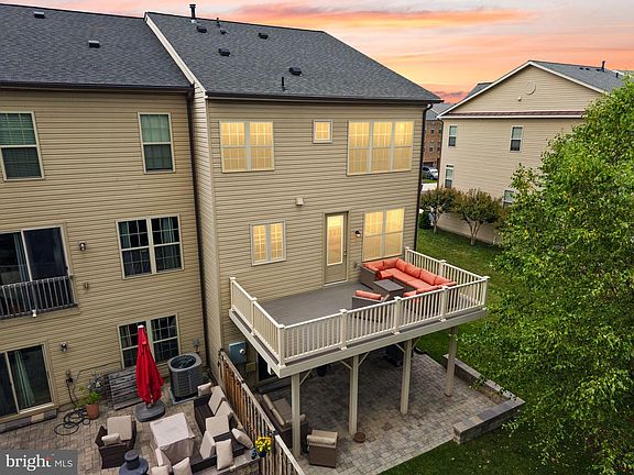 2nd image of 6629 Bartrams Forest Ln