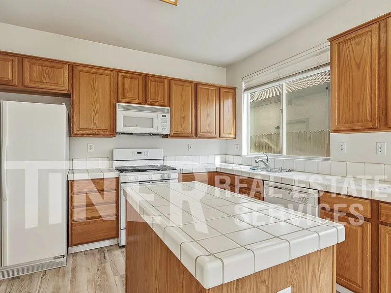 11501 Pyrites Way — Photo 13