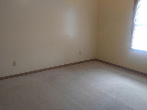 3rd image of 100 W 17th St APT 14