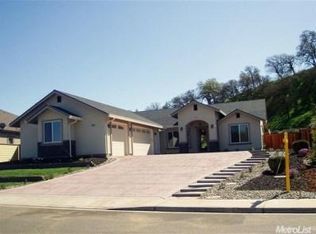 10008 Fox Borough Dr, Oakdale, CA
