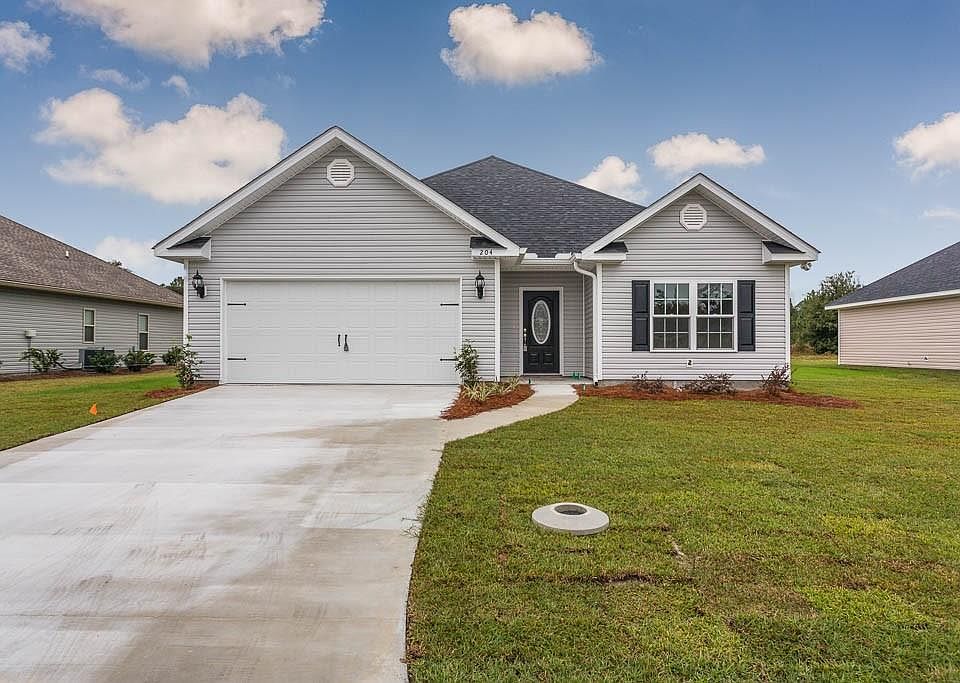1st image of 204 Roswell Dr E