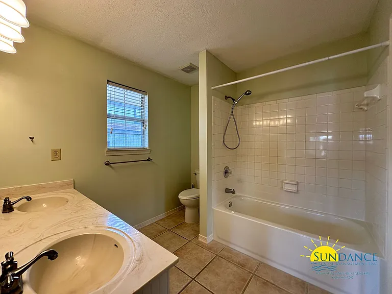 6 Shamrock Dr — Photo 7