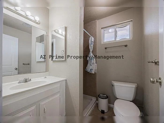 2062 E Nancy Ln — Photo 15