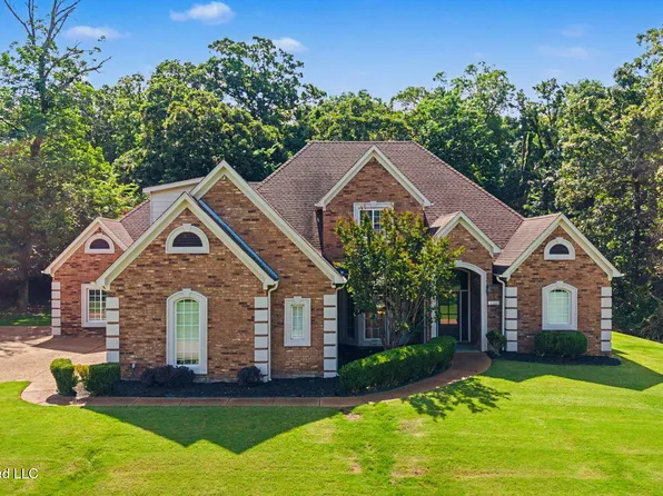 8465 Belmor Lakes Dr, Olive Branch, MS 38654