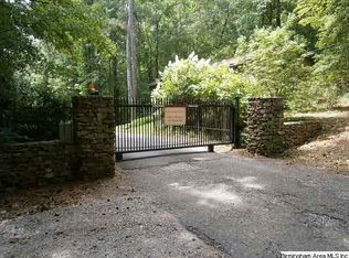 7744 Lake In The Woods Rd, Trussville, AL 35173