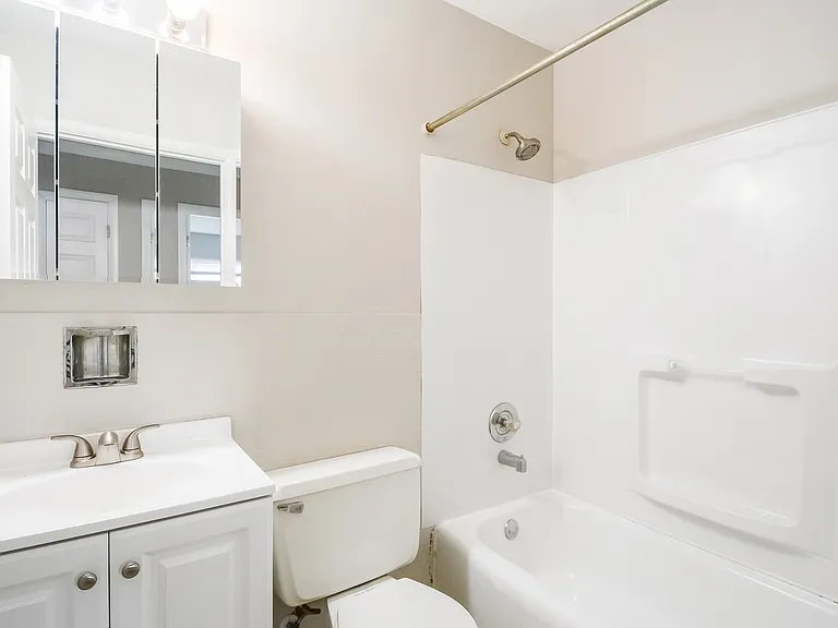 1145 Swallow Ln — Photo 12