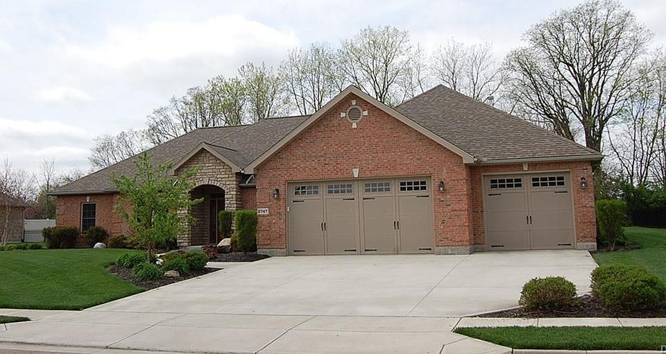 1st image of 2747 Stonebridge Dr