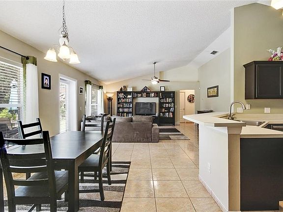 5th image of 4713 Ashton Dr W