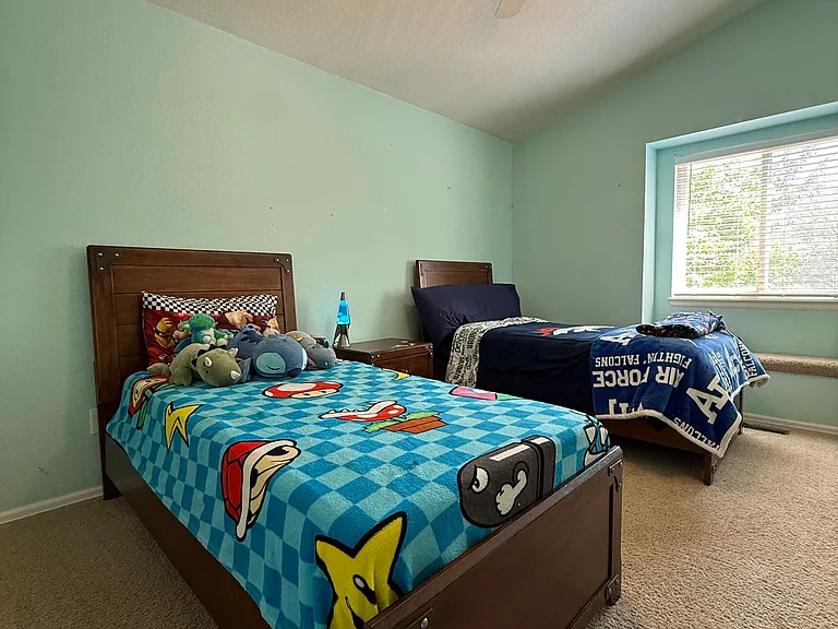 1567 Chesham Cir — Photo 33