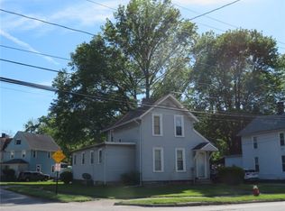 138 4th St, Elyria, OH