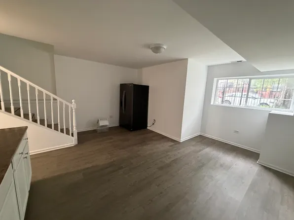 4049 W Crystal St #G, Chicago, IL 60651
