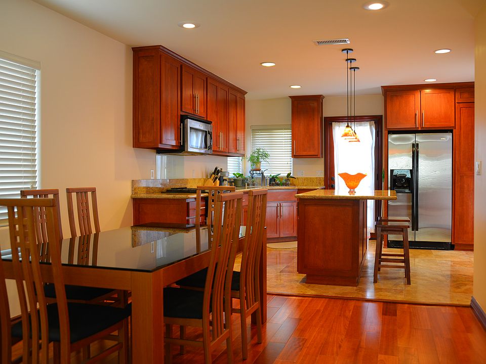 Dining Room & Kitchen