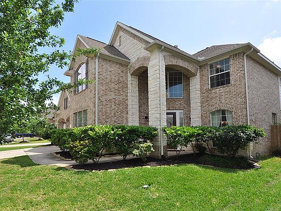 2nd image of 2509 Twisting Pine Ct
