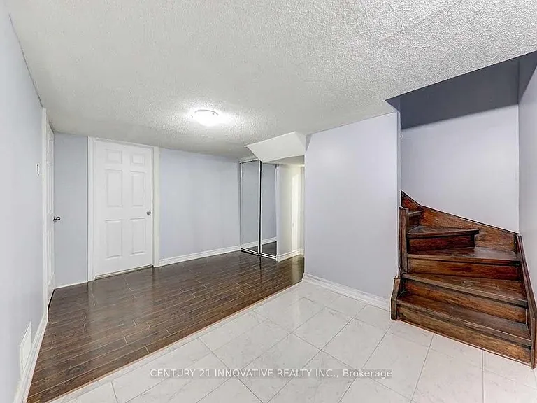 7 Sachems Pl #BASEMENT — Photo 4
