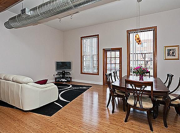 2nd image of 2502 Live Oak St APT 135