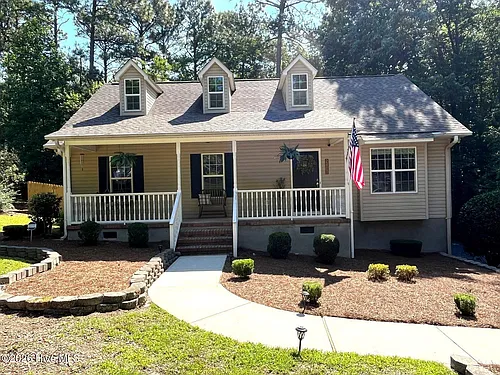 2400 Longleaf Dr W Photo 1