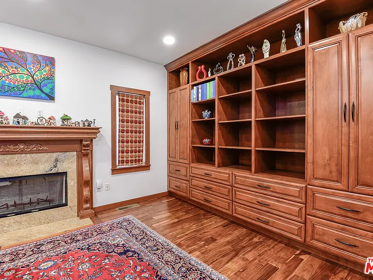 16790 Marquez Ave — Photo 3