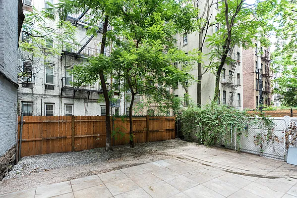 Rented by Douglas Elliman | media 34