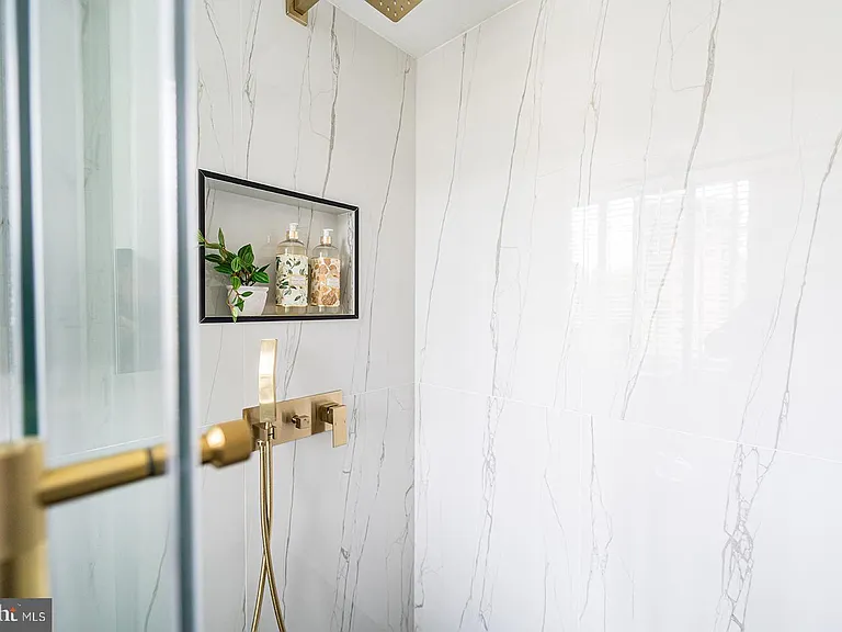 4200 Cathedral Ave NW #1005 — Photo 38