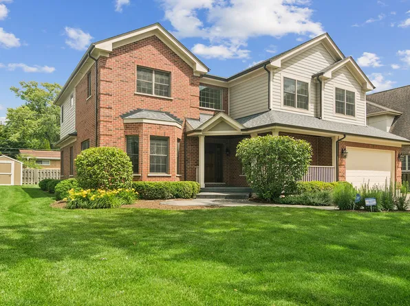 1401 N Illinois Ave, Arlington Heights, IL 60004