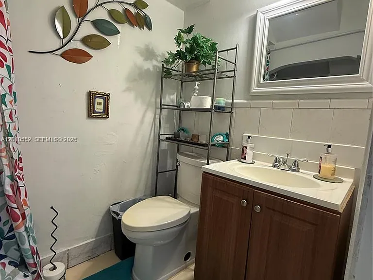 5231 NW 27th St #8A — Photo 12
