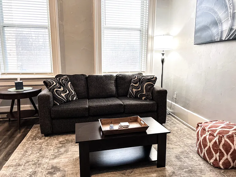 427 E Mill St #1 — Photo 9