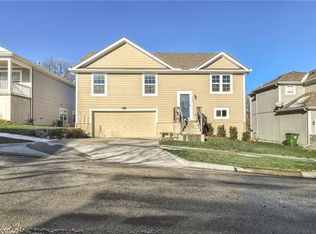 9512 E 57th St, Raytown, MO 64133