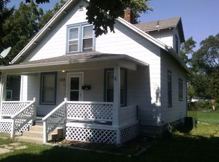 709 E Memorial Dr, Janesville, WI 53545
