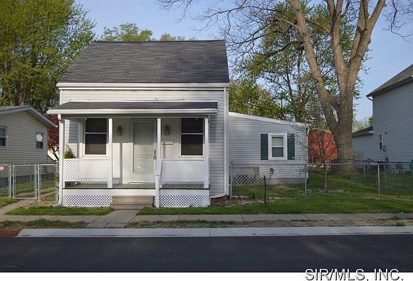 2nd image of 317 N Independence St