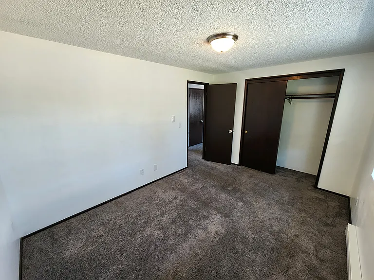2500 Howard Ave #1 — Photo 4