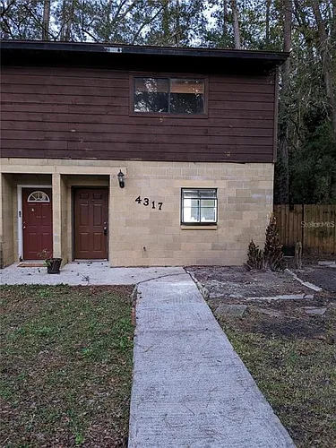 4317 SW 69th Ter Photo 1