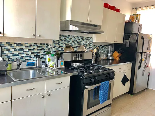 Rented by Highline Residential | media 11