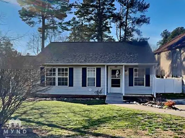 103 Adlett Ln, Durham, NC 27703