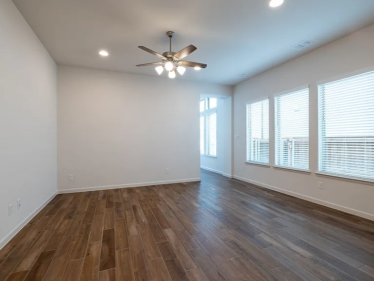 9316 Paintbrush Dr — Photo 23