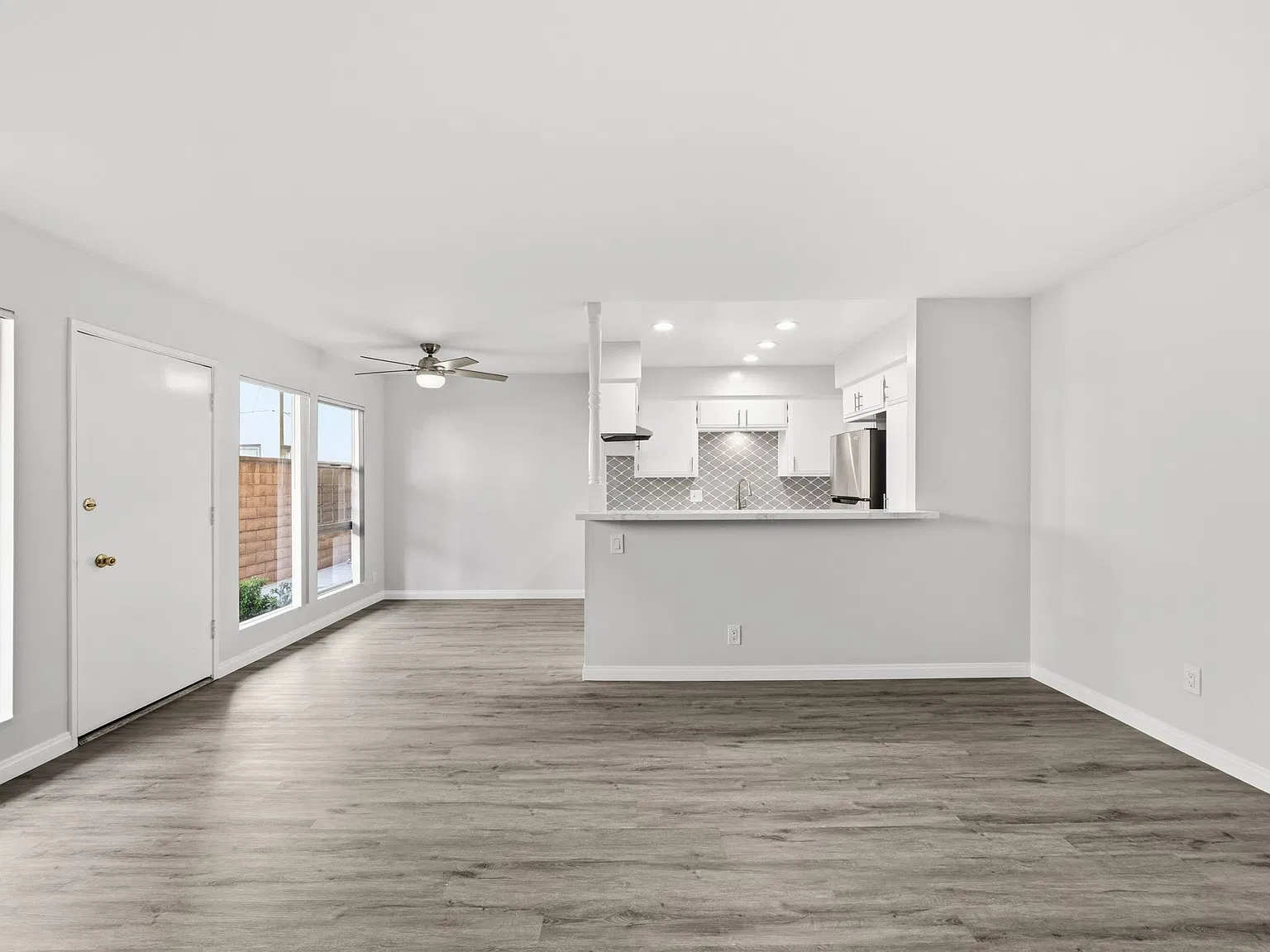 1 bed, 825 sqft, $2,595 — Photo 3