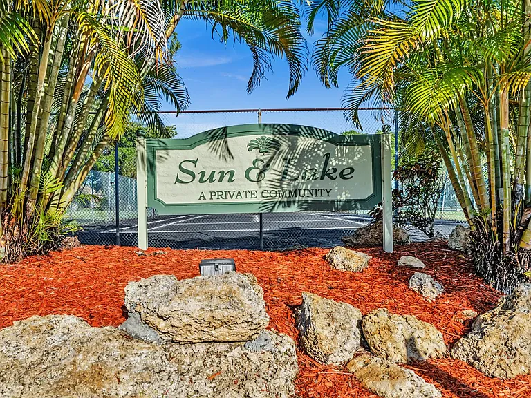 8911 NW 28th Dr #32 — Photo 45