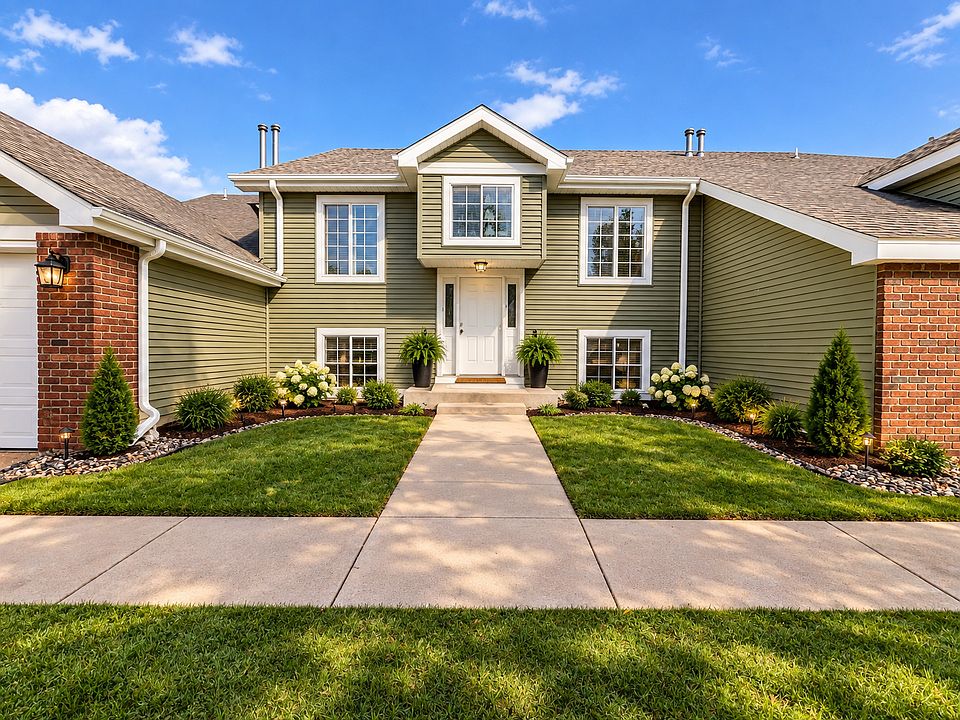 1st image of 8291 Stockbridge Cir #14LL