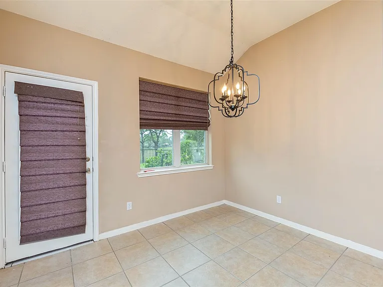 2201 Signal Hill Dr — Photo 21