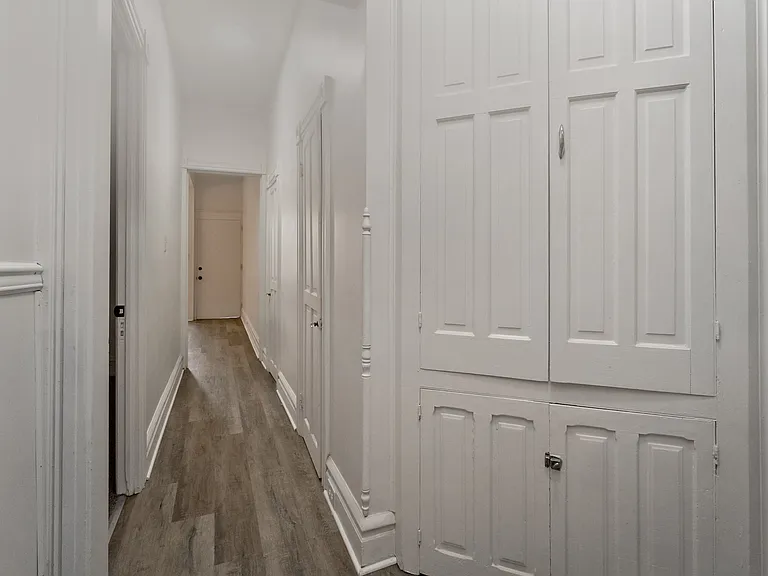 46 S 10th St #1 — Photo 17