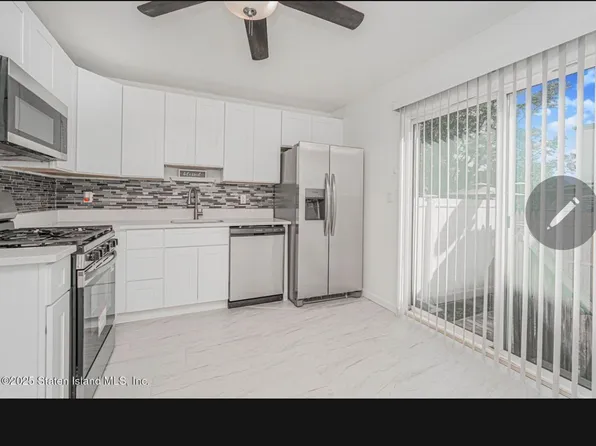 16 Union Ct #16, Staten Island, NY 10303