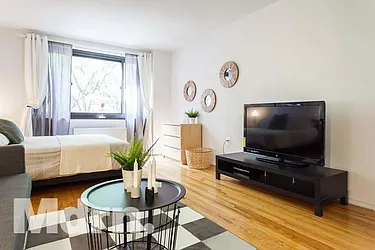 Rented by Mdrn Residential