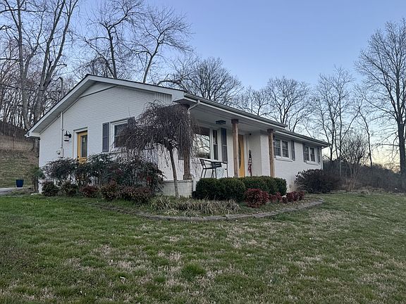 4th image of 1120 Bull Run Rd